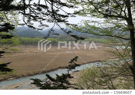 Phantom bridge · Taushshubetsu bridge trace (former Shiodo line May 2015 distant view) Phantom bridge · Taushshubetsu bridge trace (former Shiodo line May 2015 distant view) 15669607