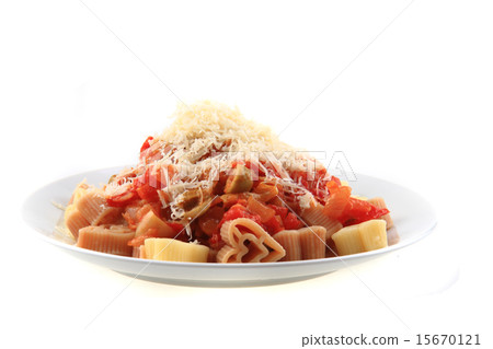pasta with olives and tomatoes 15670121