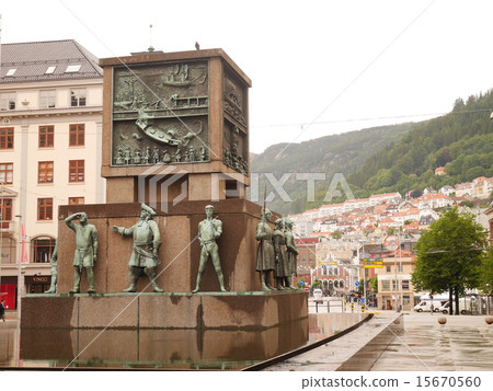 Norwegian Bergen cityscape 15670560