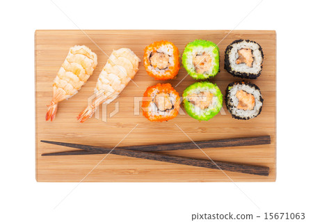 Sushi maki Sushi maki 15671063