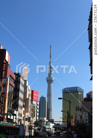Sky tree from Asakusa 15673134