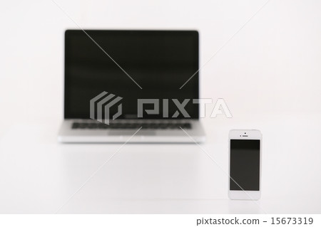Smartphone and laptop computer 15673319