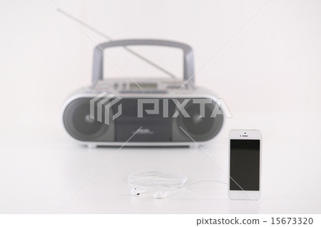 Smartphone and radio cassette 15673320