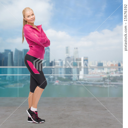 beautiful sporty young woman 15676392