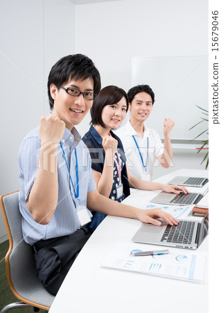 Office image Office image 15679046