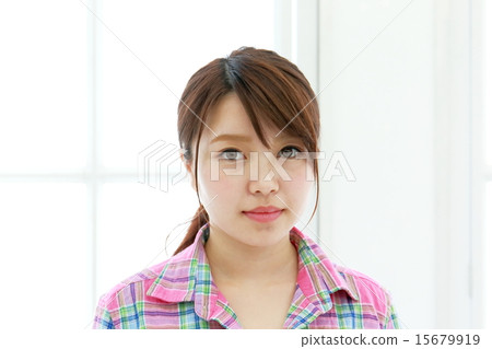 A false face 15679919