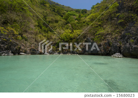 Philippine Elid 15680023