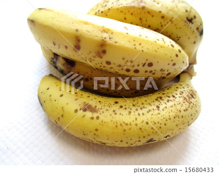 Ripe bananas Ripe bananas 15680433