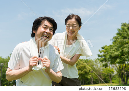 中間夫婦形象 15682298