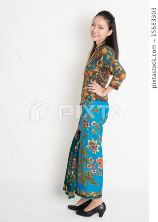 Southeast Asian woman Southeast Asian woman 15683303