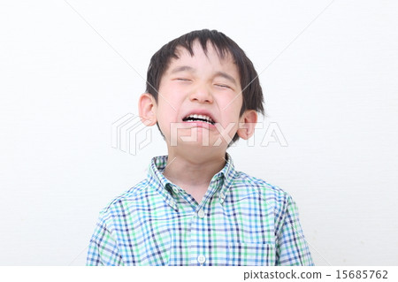 Crying boy Crying boy 15685762