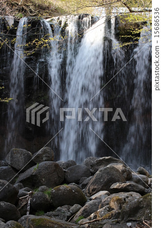 Maiden's waterfall at Nasushiobara 15686536