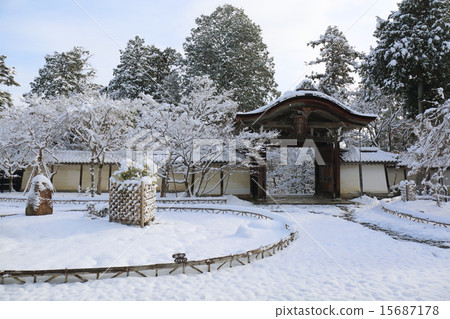 Kyoto Snow's Emperor's gate 15687178