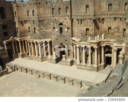 Syrian Palmyra ruins theater Syrian Palmyra ruins theater 15693804