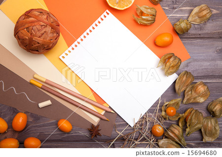 painting supplies 15694680