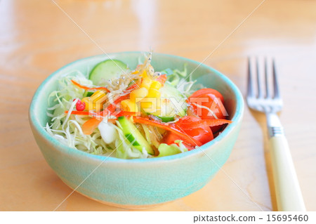 A salad 15695460