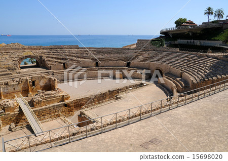 Amphitheater 15698020