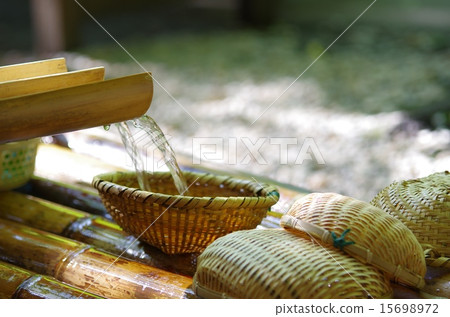 竹子玩具和竹猴子的流動以及宮崎縣高千穗峽谷的壽司麵條清水 15698972