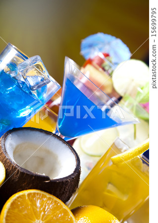 Cocktails, alcohol drinks set, natural colorful Cocktails, alcohol drinks set, natural colorful 15699795