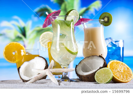 Cocktails, alcohol drinks set, natural colorful Cocktails, alcohol drinks set, natural colorful 15699796