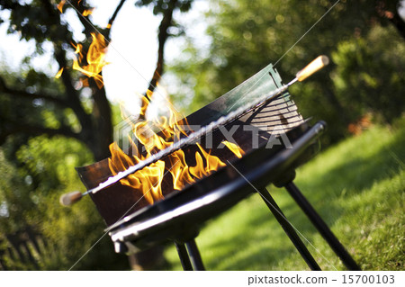 Grill flame, hot burning grill 15700103