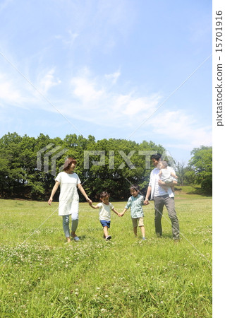 Good friend family 15701916