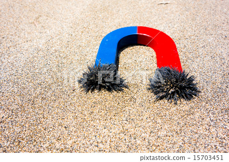 U shaped magnet with sand iron 15703451