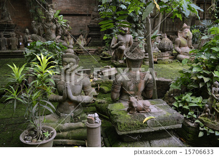 ASIA THAILAND CHIANG MAI WAT PHAN TAO 15706633