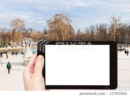 tourist photographs of Tuileries Garden, Paris 15707083