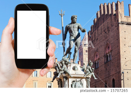tourist photographs Fountain of Neptune in Bologna 15707265