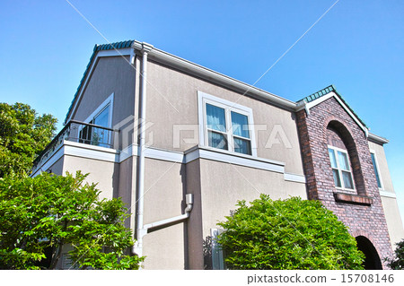 Blue sky and detached house 15708146