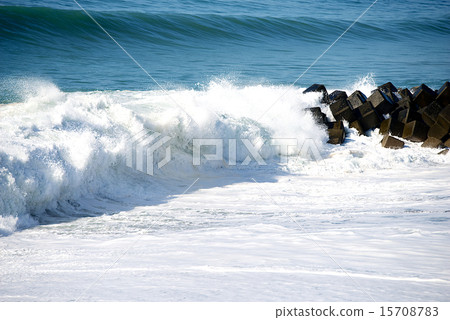 Storm surge 15708783