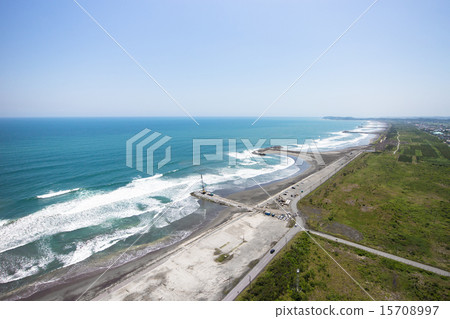 Aerial photograph of Headland Chosei-gun Ichinomiya coast that protects sand beach 15708997