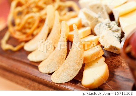 cheese appetizer 15711108