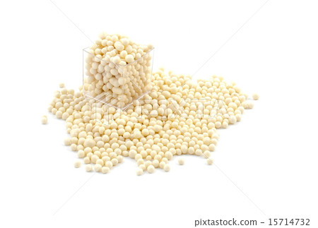 White chocolate beans White chocolate beans 15714732