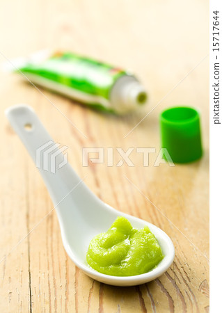 wasabi paste 15717644