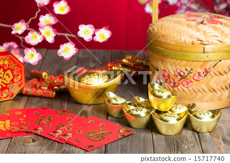chinese new year decorations  15717740