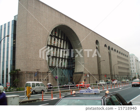 Round building 15718940