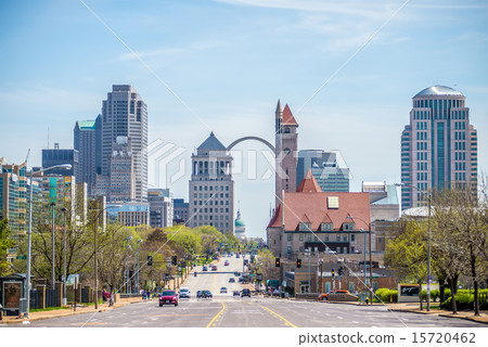 saint louis missouri downtown at daylight saint louis missouri downtown at daylight 15720462