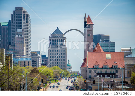 saint louis missouri downtown at daylight 15720463