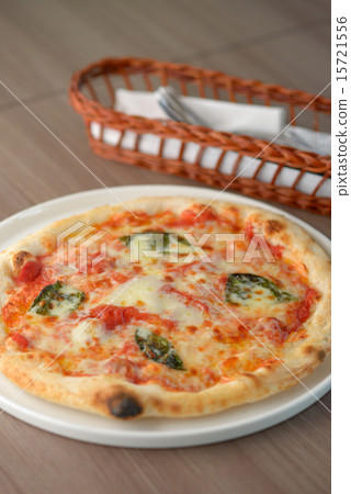 Pizza Pizza 15721556