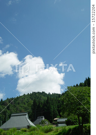 夏天天空山村風景 15722204