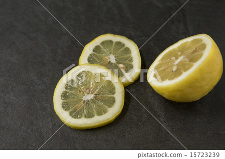 Lemon  15723239