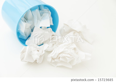 Trash bin and garbage Trash bin and garbage 15723685