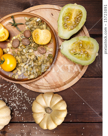 vegetables and spices 15723891