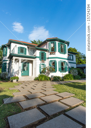 Bluff # 18 Building 15724294