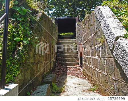 War remains in Nagasaki Still remains steel plate Armor Observatories Marugameyama Fortress 15726399