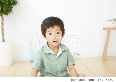 奇怪的男孩 15726439