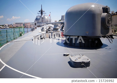護衛艦Yuugiri主砲/單槍（海上自衛隊橫須賀站） 15726992