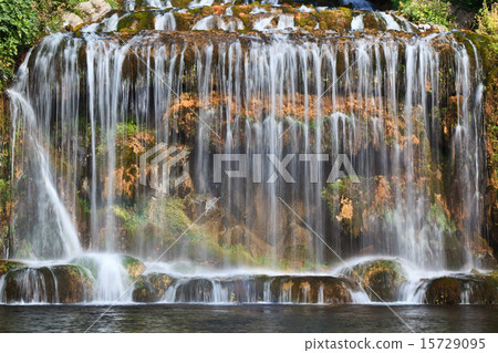 mountain stream 15729095